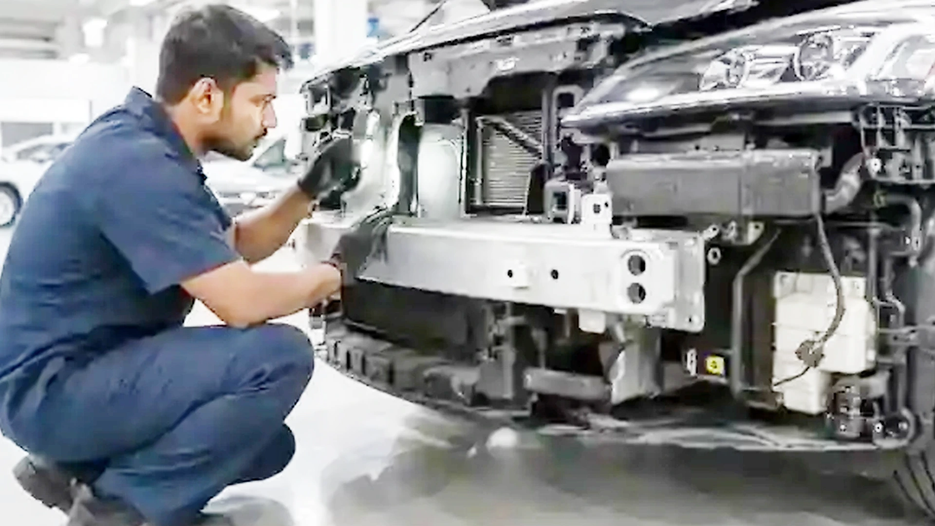 Workshop inspection of a vehicle before accident repair planning
